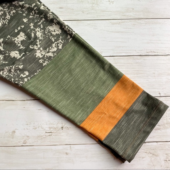 PrAna Pillar Printed Capri Cropped Leggings - Picture 7 of 13